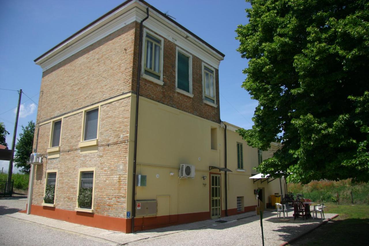 Villa Lilli 3 Феррара Экстерьер фото